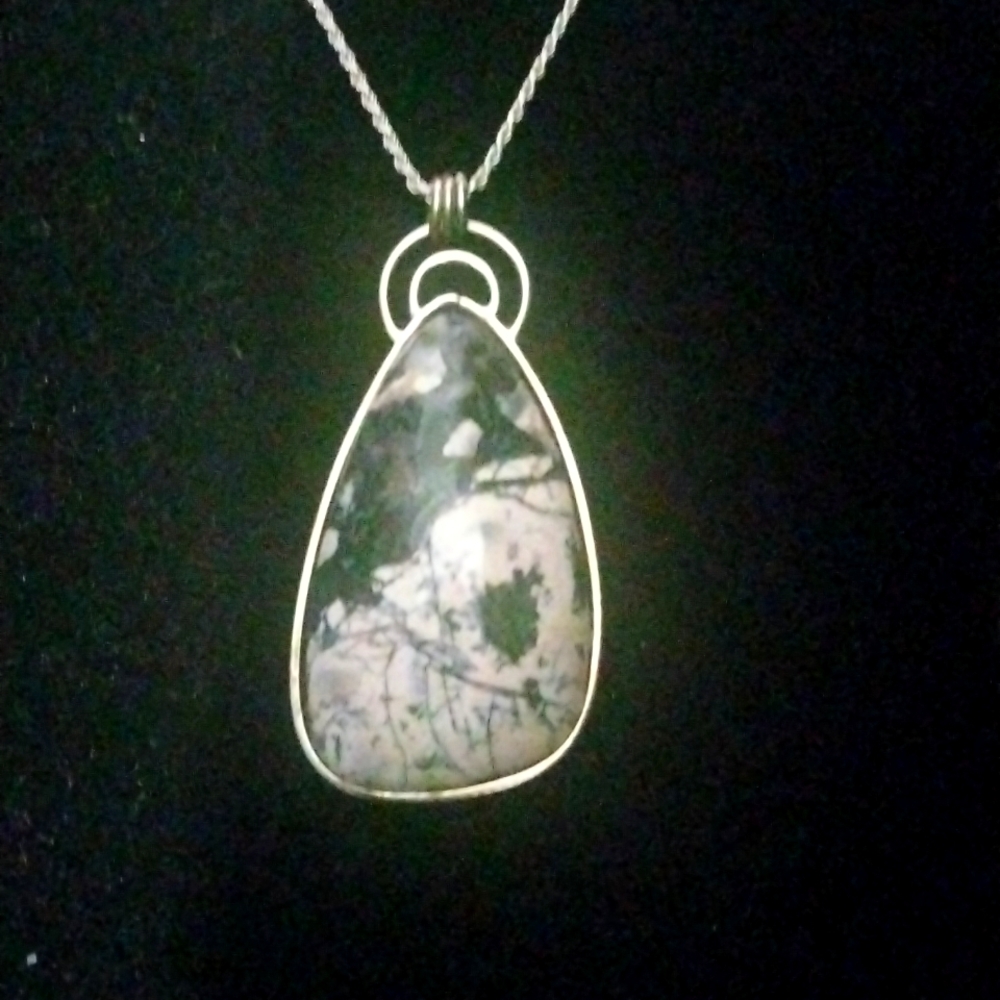 Sabando Design... Seattle's Finest In Sterling Silver....Dendrite Agate Pendant